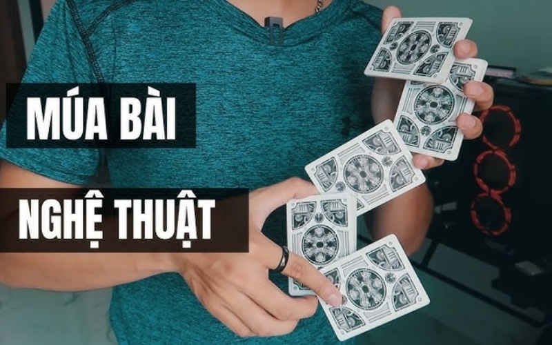 Cardistry là gì? Nghệ thuật múa bài Tây đầy mê hoặc cho người mới