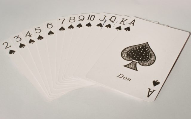 Chiến thuật giữ thế chủ động trong trò chơi Sâm lốc