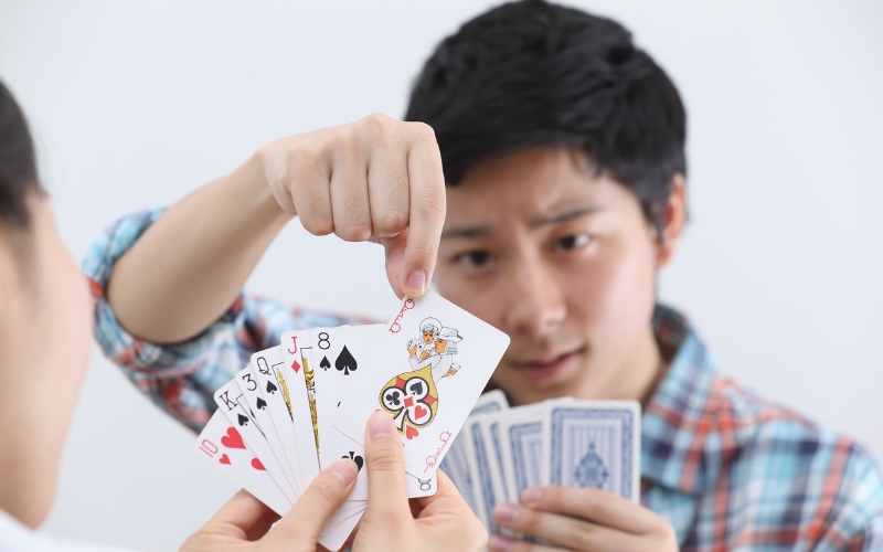 Kỹ năng quan sát và đọc vị tâm lý đối thủ chuyên nghiệp