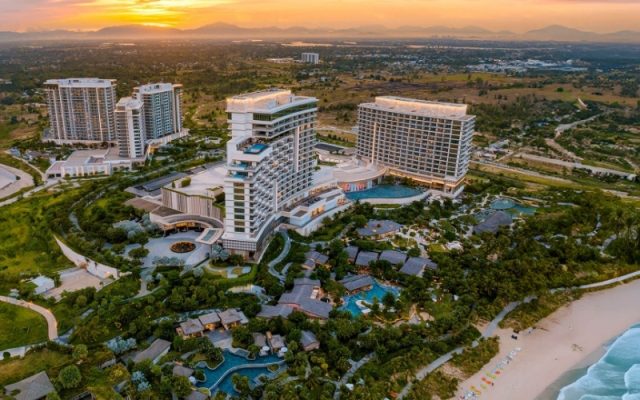 Review khu nghỉ dưỡng Hoiana Tuyệt tác giải trí bên bờ biển miền Trung