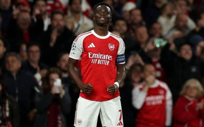 Bukayo Saka Áp lực gánh vác hàng công Arsenal và nguy cơ quá tải sức khỏe
