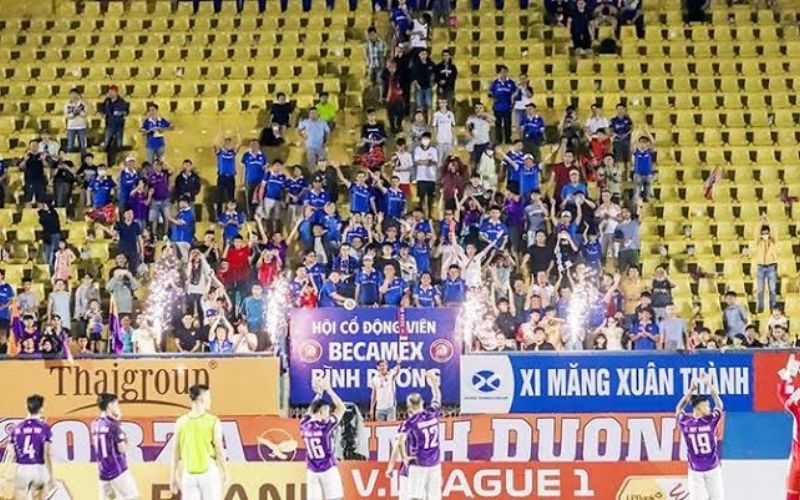 Khán giả tẩy chay V-League Đâu là nguyên nhân cốt lõi khiến các khán đài trống